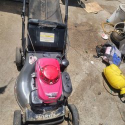 honda hrc216  commercial  lawnmower  