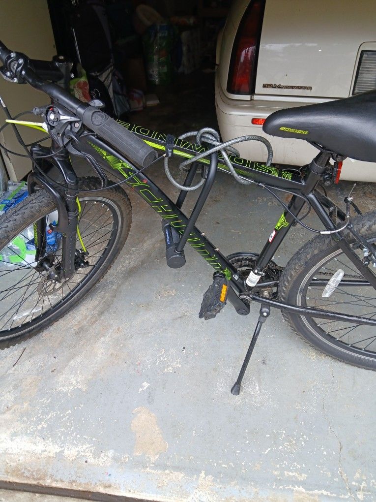 Schwinn 21 Speed Sidewinder Mountain Bike
