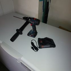 Bosch
Shop the Set
1/2-in 18-volt Variable Speed Brushless Cordless
Hammer Drill (Battery Not Included and Charger Not..