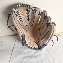 Marucci Cypress Series Baseball Glove, MTYPE