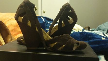 Brown Wedges