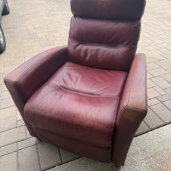 Comfortable Maroon Leather Recliner 