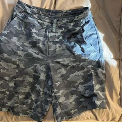 Lululemon Pace Breaker Camo Size M 