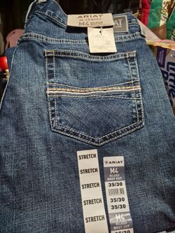 New jeans,  informacion  en etiketa, diferentes tallas,  $65 cada uno precio fijo,  no negotiable,  seagoville tx