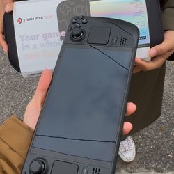OLED SteamDeck 512GB FOR TRADE 