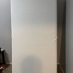 Two ZINUS 10-inch single mattresses