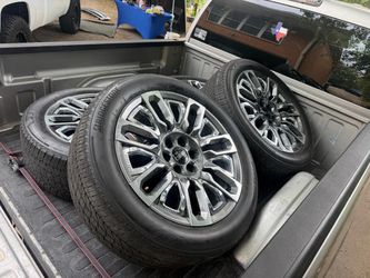 Rines 22” oem Denali últimate $1800 6 lug Chevy GMC Cadillac