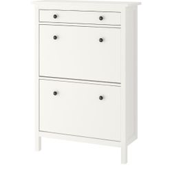Shoe Entry Storage