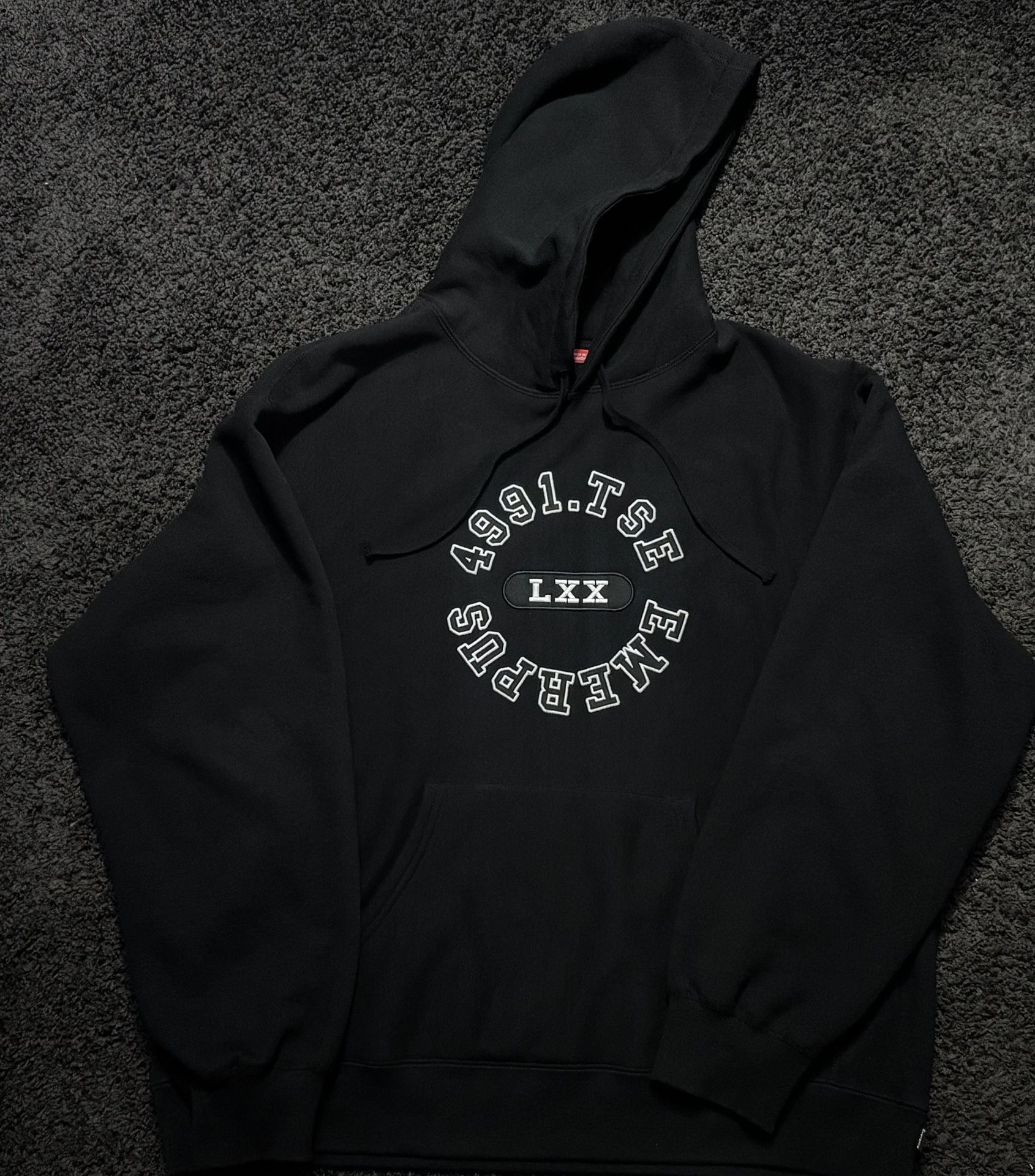 Supreme Hoodie