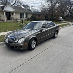 09 Mercedes E320