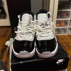 Concord 11 Sz8.5 300$ Lmk Tried On 