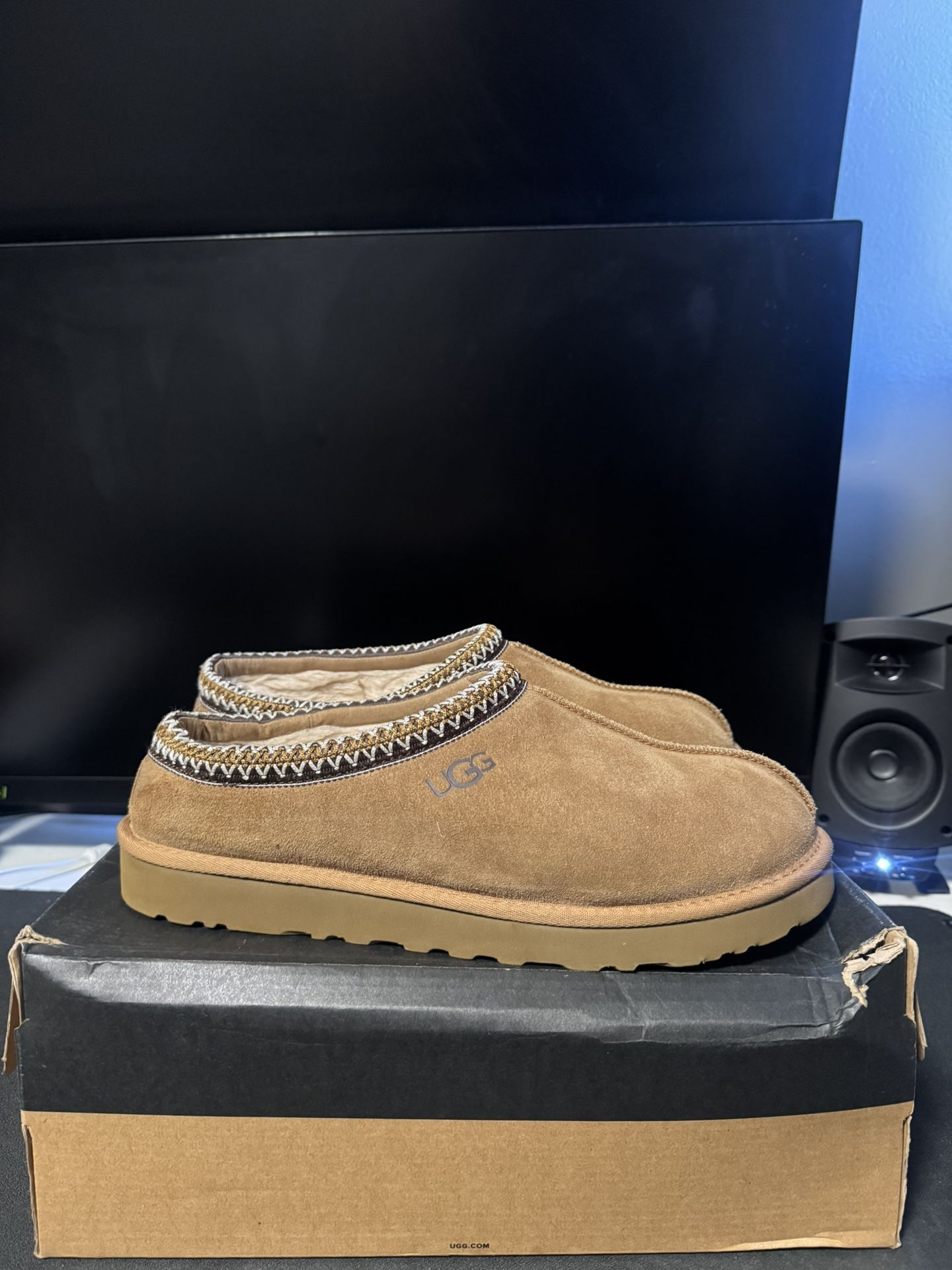 UGG TASMAN - Size 12