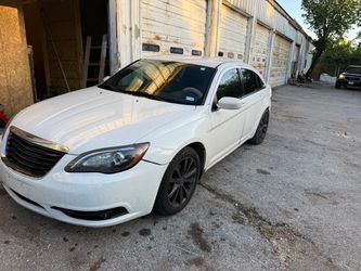 2012 chrysler 200 for parts