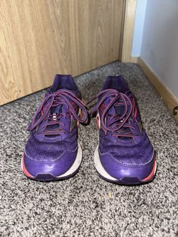 Size 7.5 Shoe