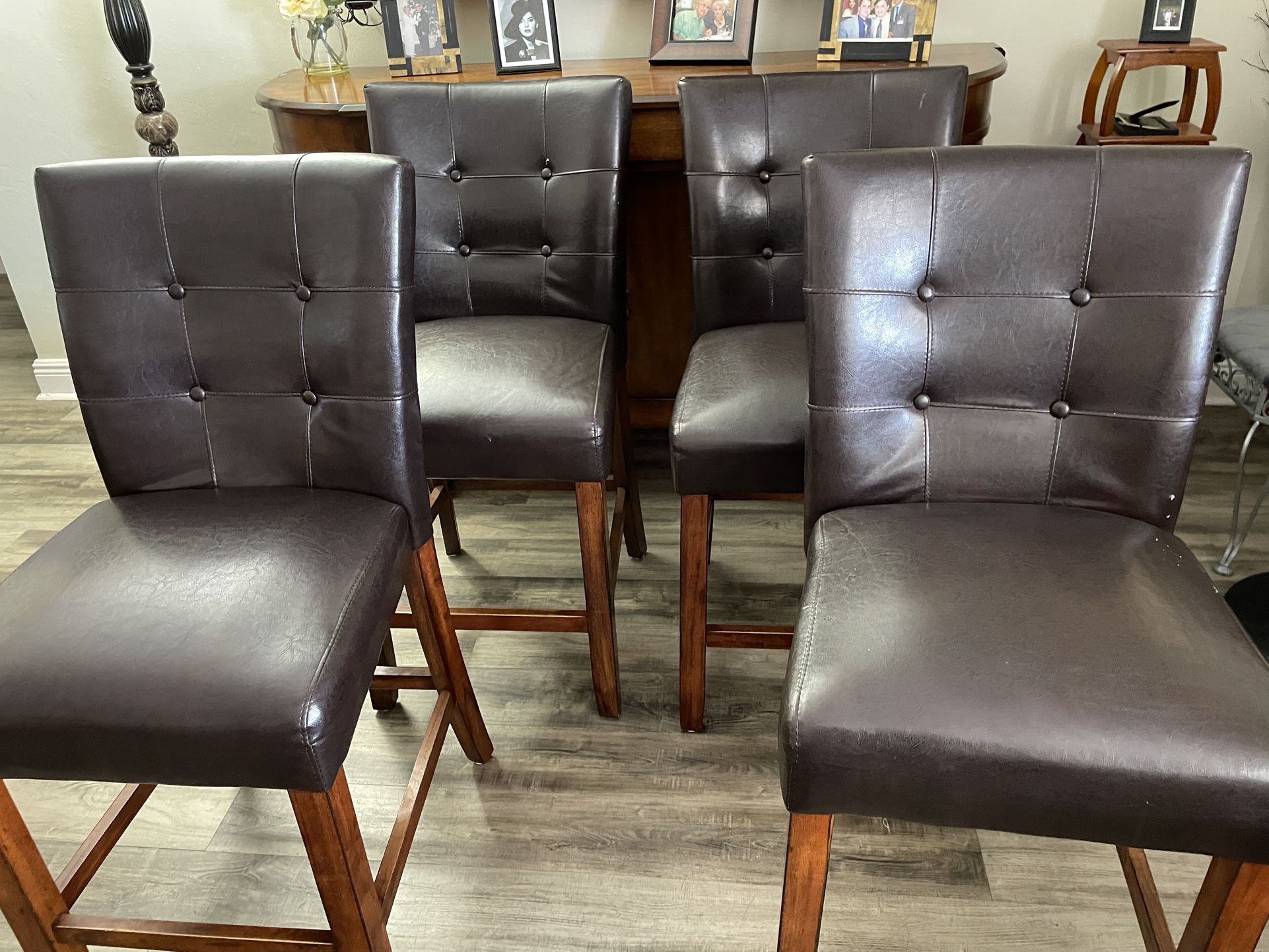 4 High Dinning Chairs (25”H To Seat) In Good Condition $40 Firm On Price