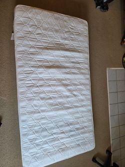 Twin mattress