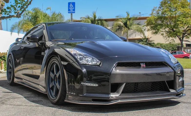 Nissan GTR R35 N-Tune Carbon Fiber Front Bumper