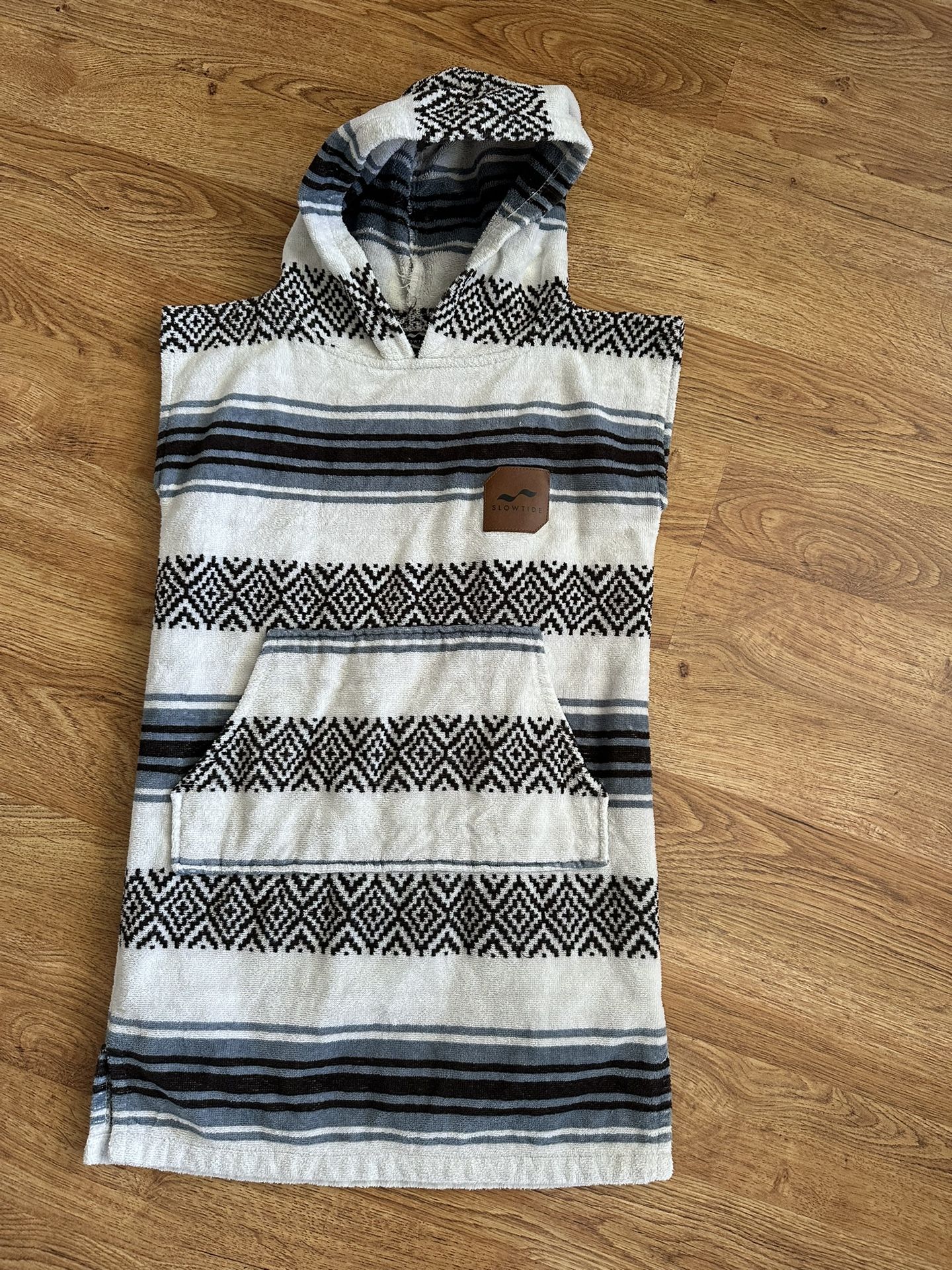 SLOWTIDE Oso Kids Changing Poncho Fits 4-7 Years
