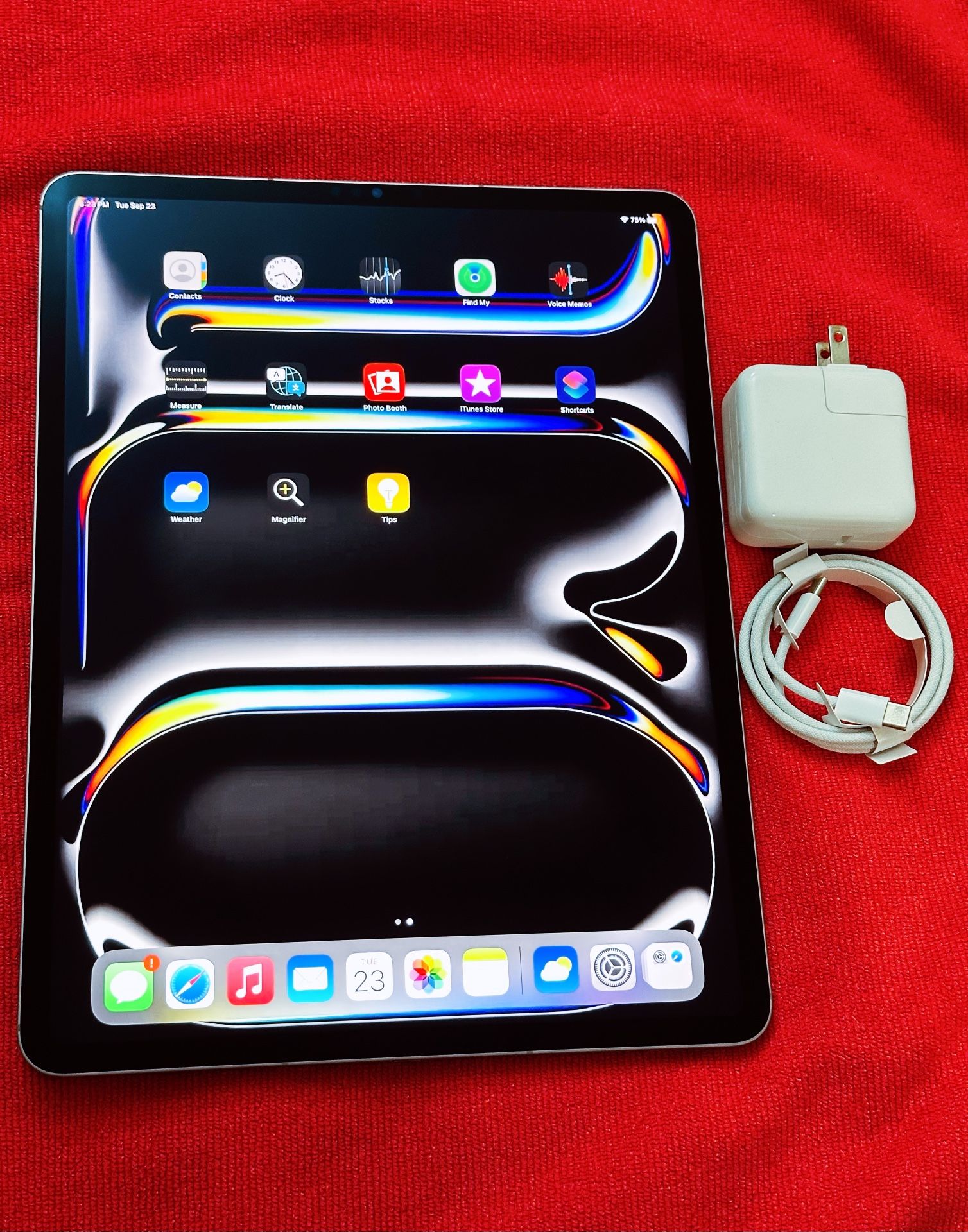 IPad Pro 13” 6th Gen ( 256GB ) Wifi + Cellular 5G Sim Unlocked ( Magic Keyboard & Pencil Available )