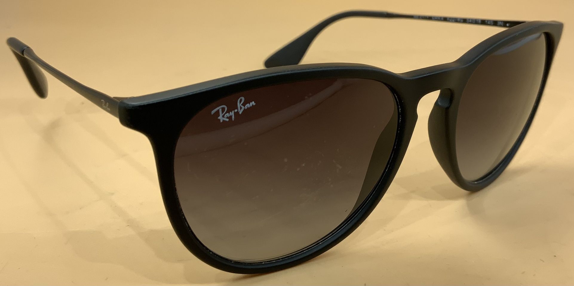 Ray-Ban Erika Classic Sunglasses - RB4171 622/8G - Full Set! Ray-Ban Erika Classic Sunglasses - Als.com main image 2
