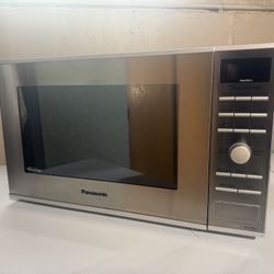 Panasonic  NN-SD681S