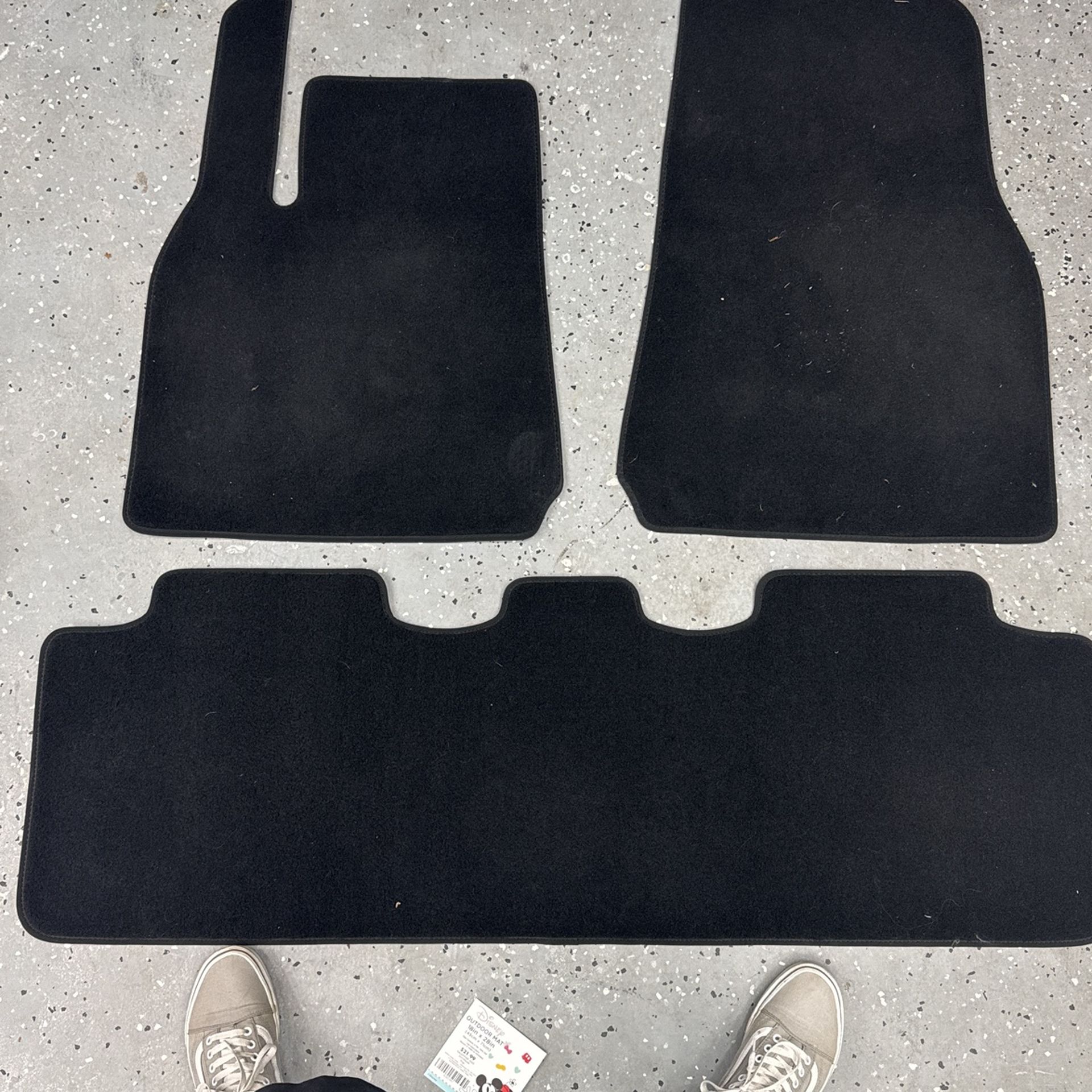 2024-2025 Tesla Model Y Floor Mats (OEM-Authentic)