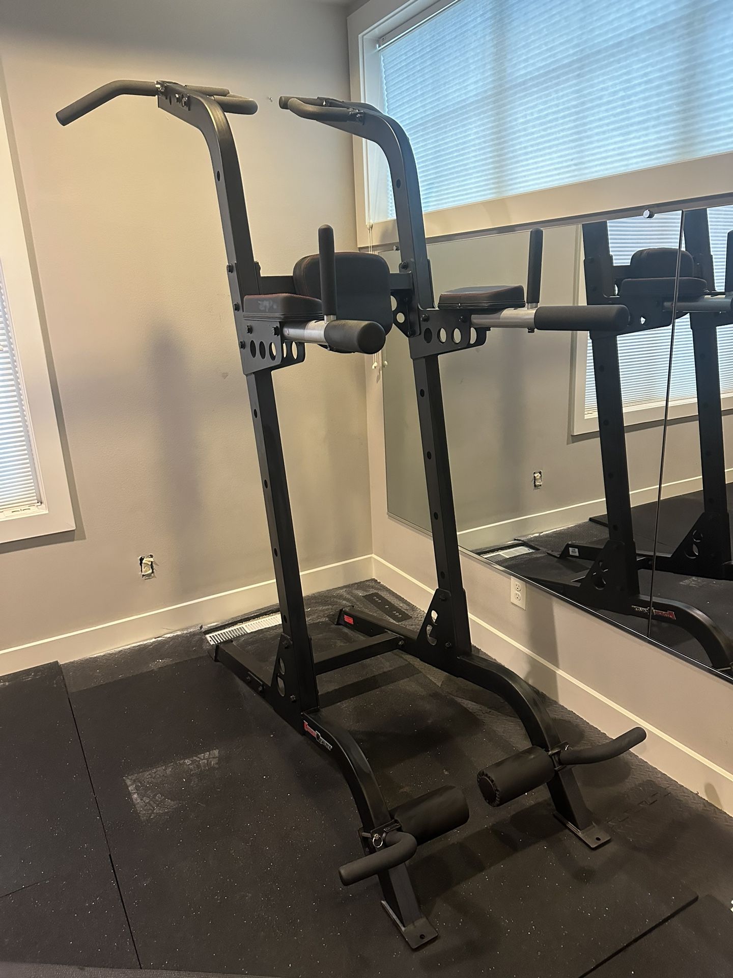 Power Tower - Fitness Reality