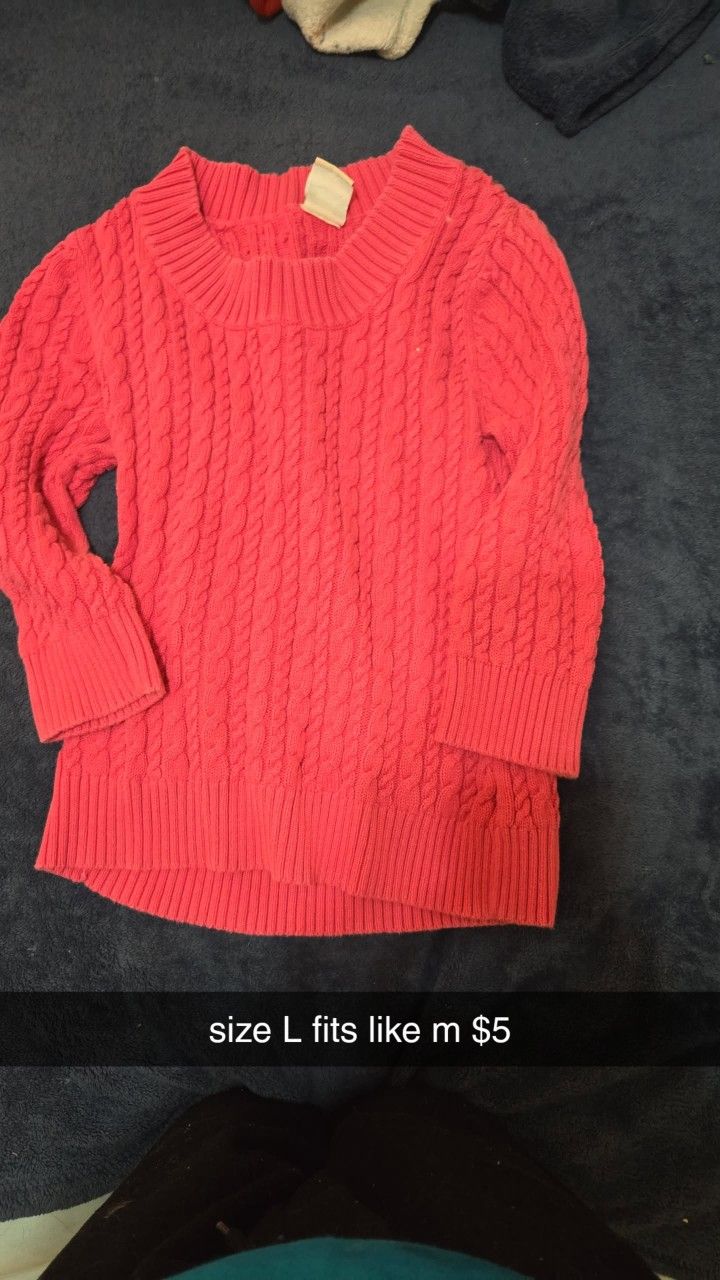 pink sweater size L but fits like m