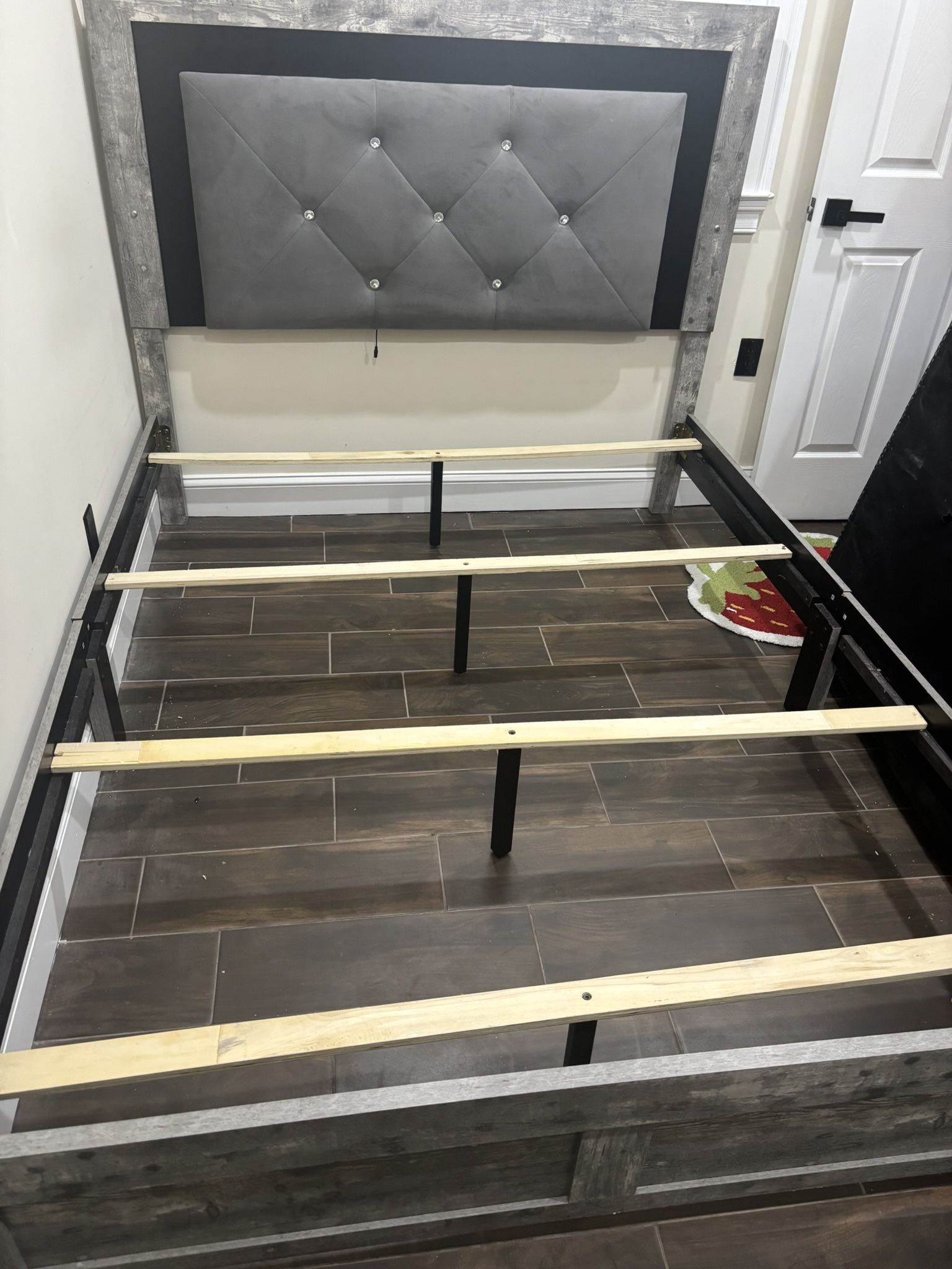Led Light Up Queen Bed With Mattress