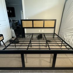 King Size Bed Frame W. NIGHT STANDS