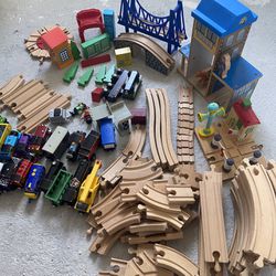 Wood Train Track bundle !!