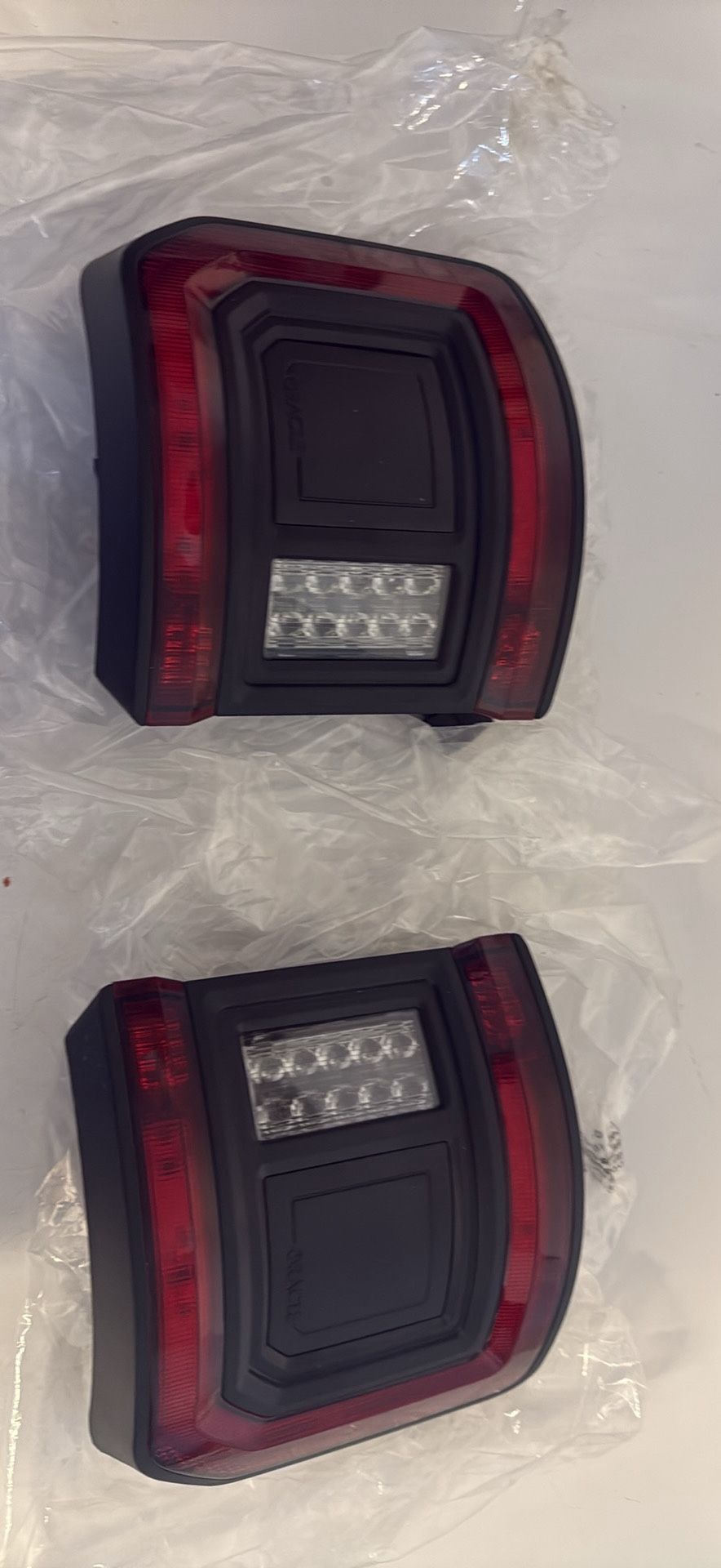 19-20 jeep gladiator tail lights