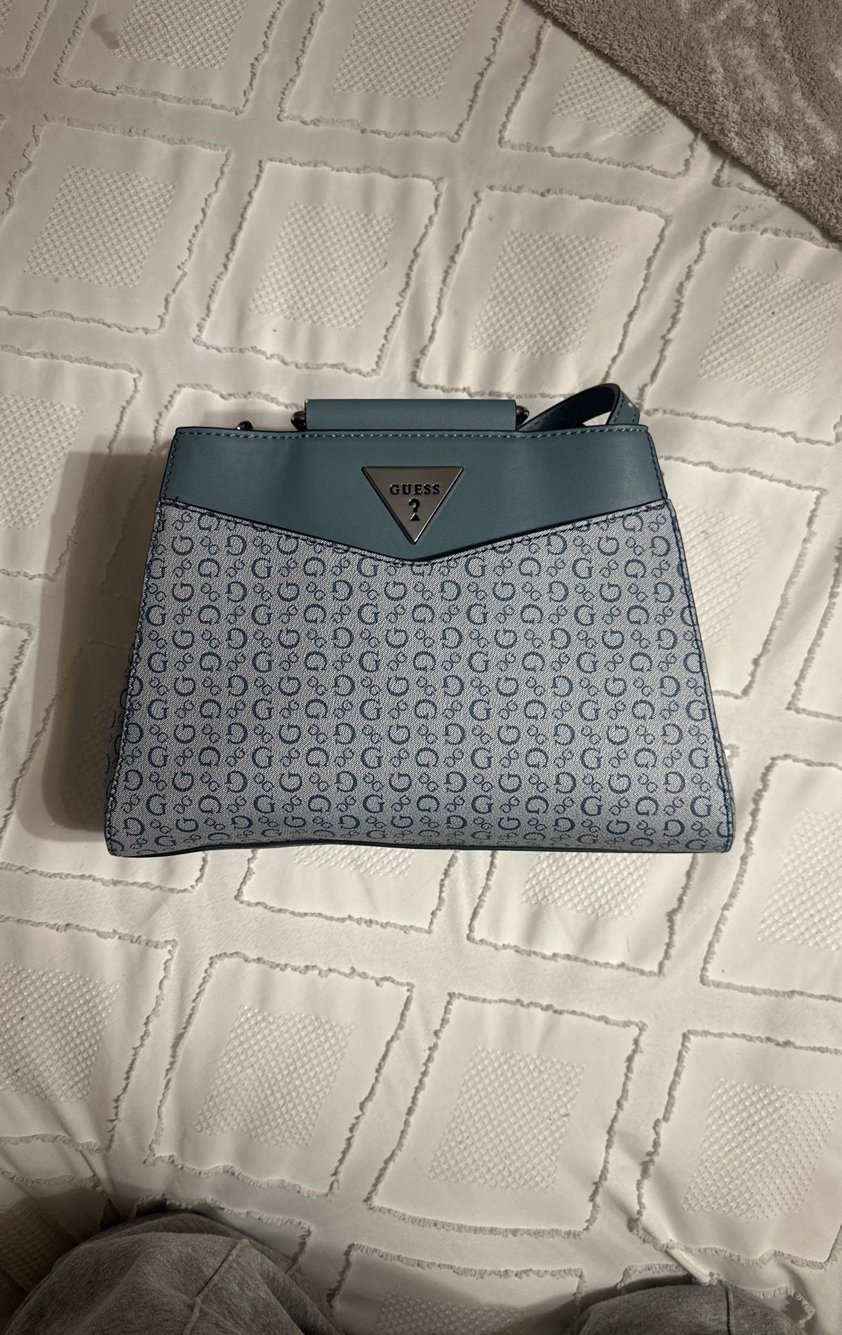 Guess Purse Color-denim/silver