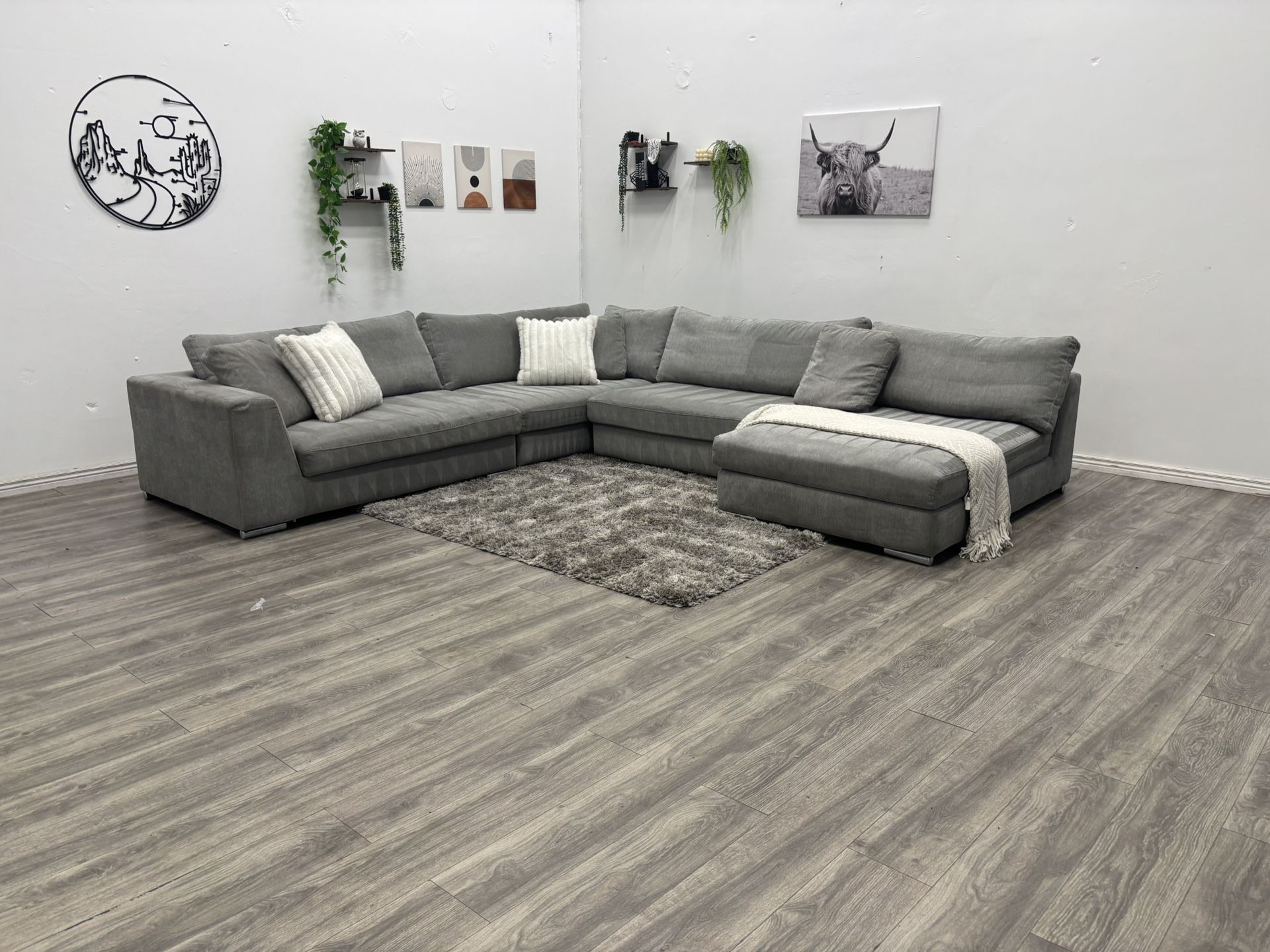 Sectional Couch - Free Delivery