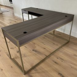 Modern L-Shaped Desk – Wood Finish with Gold Frame