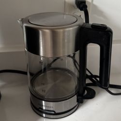 Amazon Basics Water Heater Electric Kettle