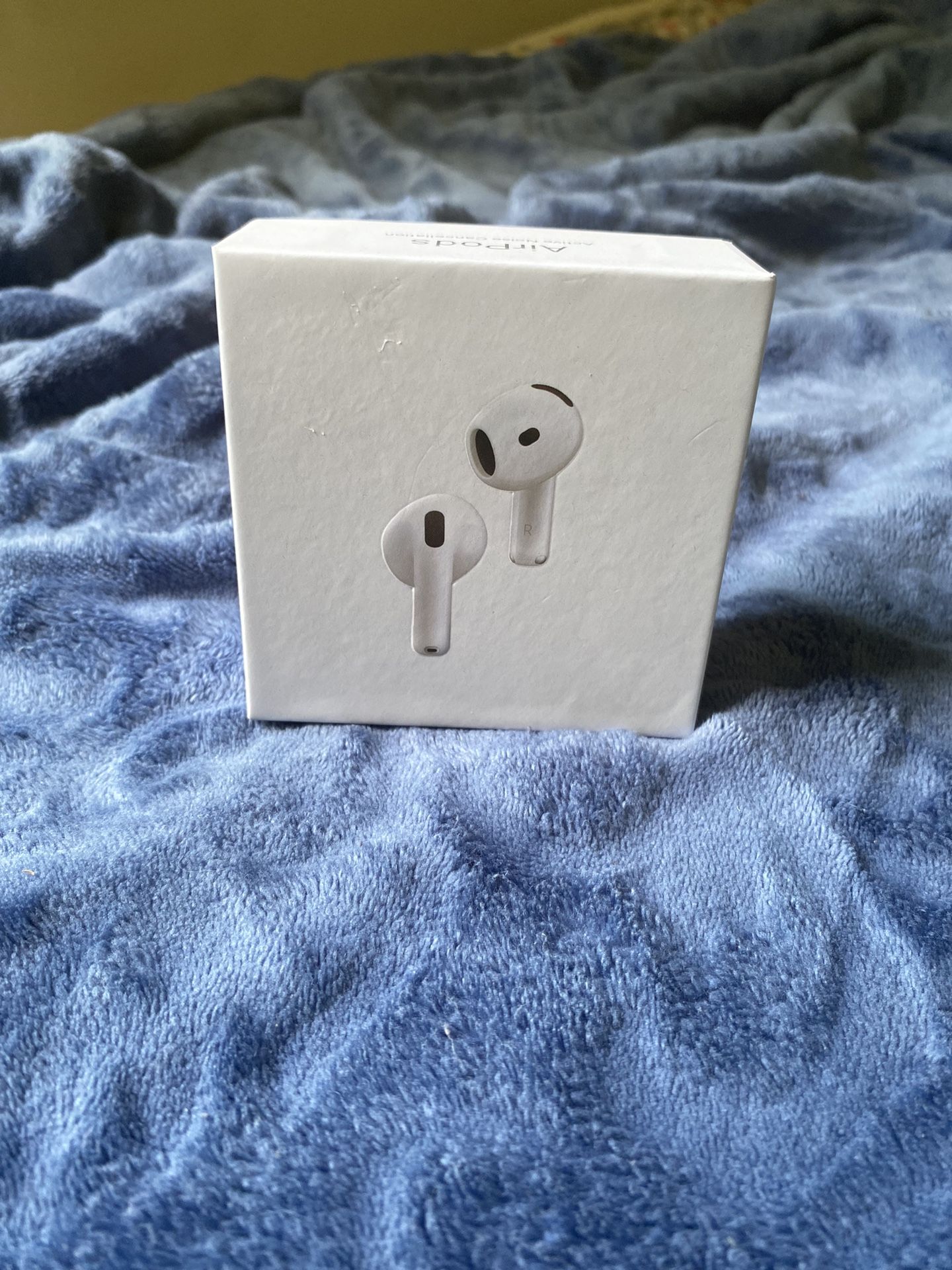 AirPods 4 With Active Noise Cancellation