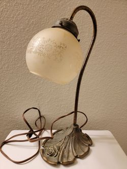 Vintage Brass Lilypad lamp works Etched globe