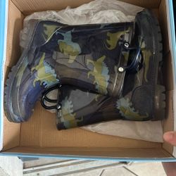 Boys Rainboots Size 11