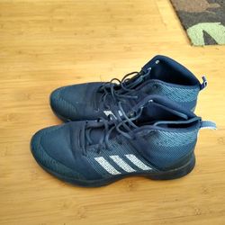 ADDIDAS BASKETBALL SHOE 14