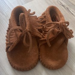 Minnetonka Baby Shoes