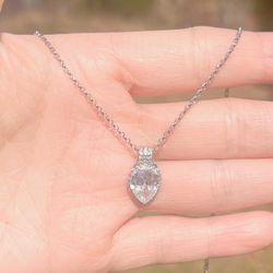 925 Silver Pear Pendant Adjustable Necklace / brilliant cut created Diamonds