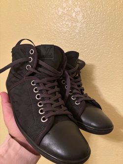 Louis Vuitton High-Top Sneakers size LV9 US 10