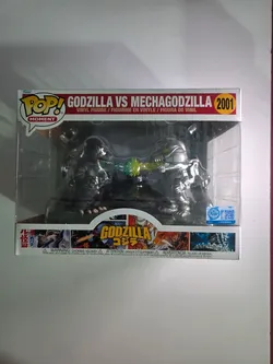 Funko Pop Moment Godzilla vs Mechagodzilla 2001 Vinyl Figure Movie Diorama