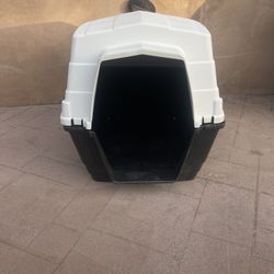 Large Insulated Dog House – Made in USA 