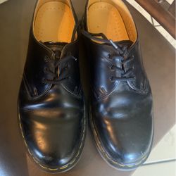 De Martens Shoes Size 8 M 9 L Used Good Condition