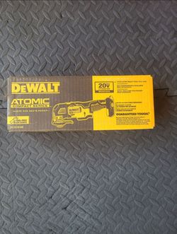DeWalt Atomic 20V Brushless Oscillating Multi-Tool DCS354B