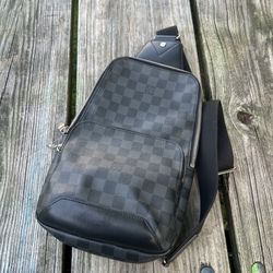 Louis Vuitton Avenue Damier Graphite Sling Bag Black 