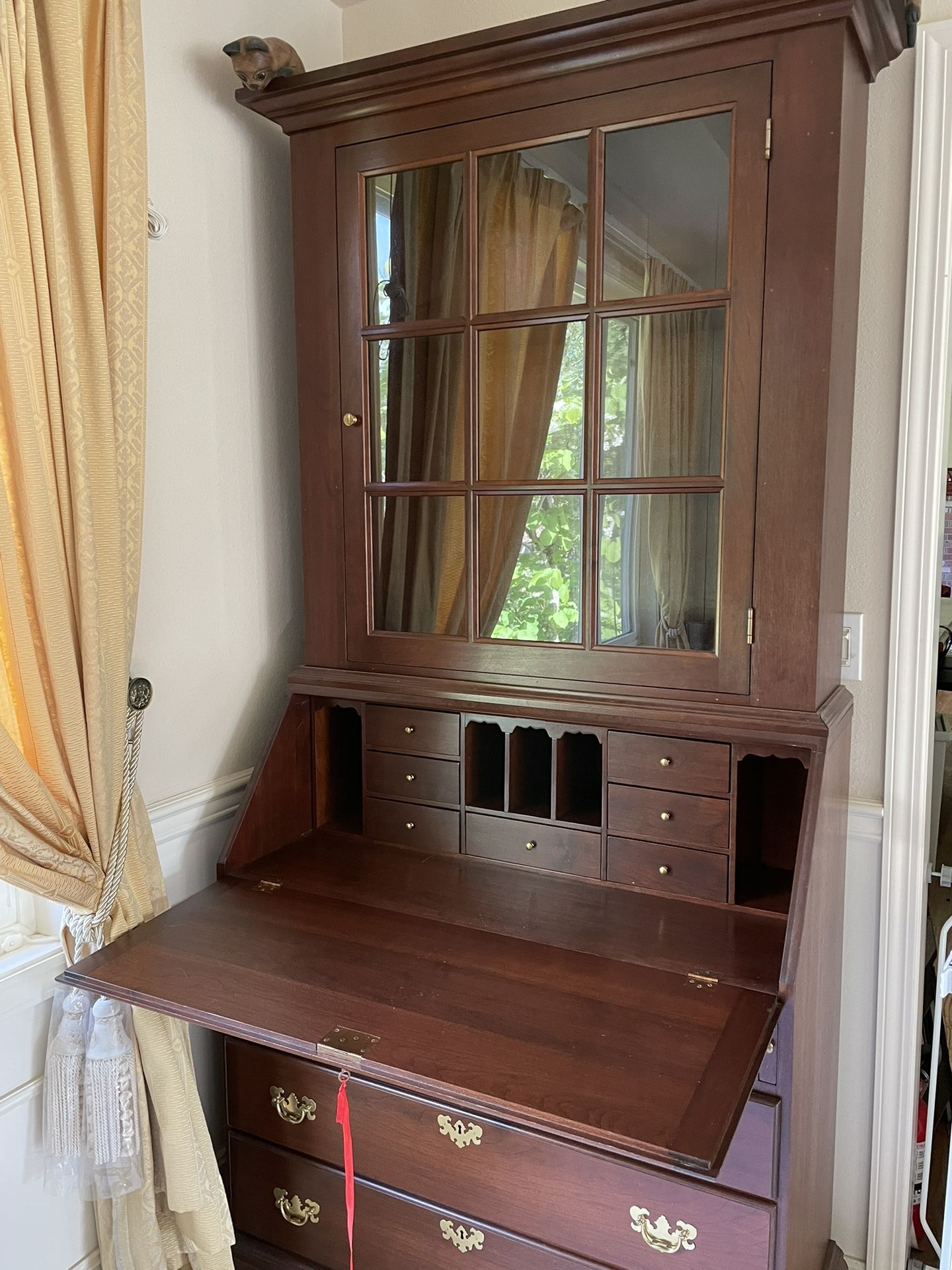 Secretary Desk With Hutch
