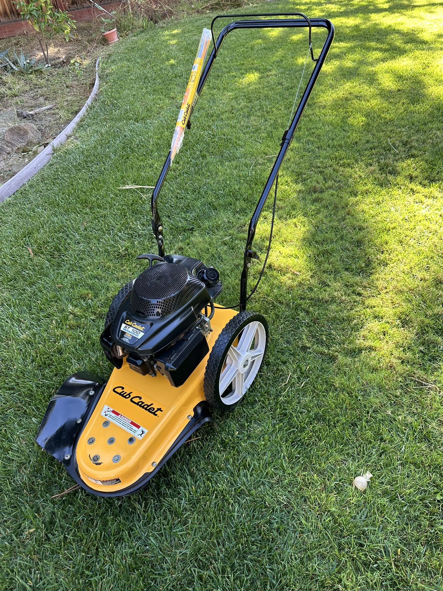 Cub Cadet 159cc Lawn Mower Trimmer (like New)